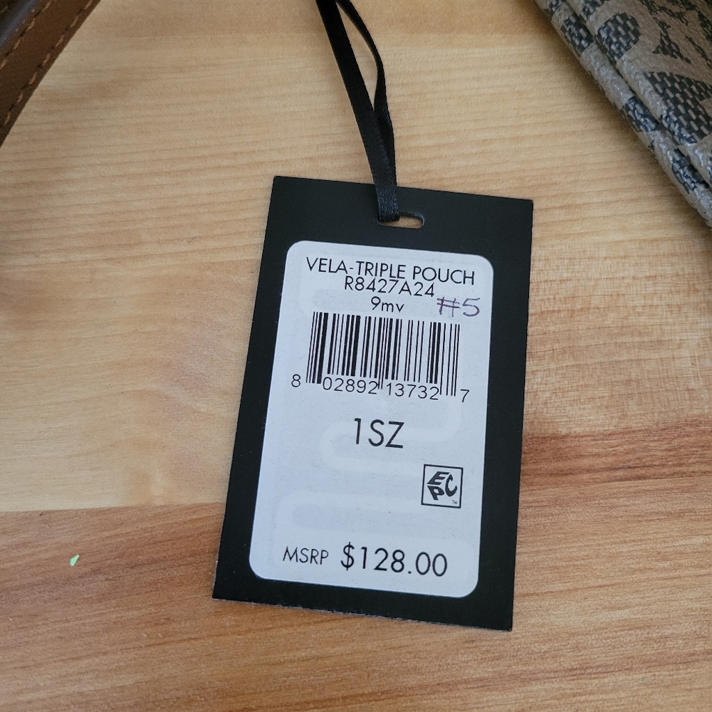 NWT DKNY Wristlets - Picture 5 of 5